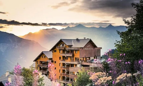   Appartement 2 pices 6 personnes - Confort Piscine collective - Tlvision - Terrasse - Local skis - Lave vaisselle Provence-Alpes-Cte d'Azur, Puy-Saint-Vincent (05290)