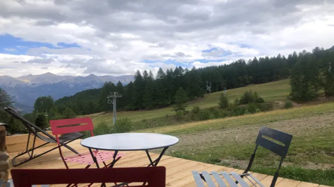   DBAC4 - APPT 2 CHAMBRES - BALCON - 6 PERSONNES Piscine collective - Tlvision - Terrasse - place de parking en extrieur - Lave Provence-Alpes-Cte d'Azur, Puy-Saint-Vincent (05290)