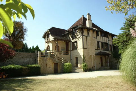   Demeure de charme Belves Piscine prive - Alimentation < 200 m - Tlvision - Terrasse - Lave vaisselle Aquitaine, Belvs (24170)