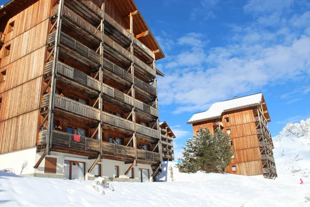   HELIANTHEME Alimentation < 200 m - Centre ville < 200 m - Tlvision - Balcon - Local skis Provence-Alpes-Cte d'Azur, Saint-tienne-en-Dvoluy (05250)