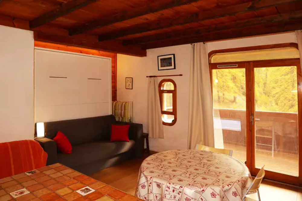   Grand studio 4 personnes Tlvision - Balcon - Lave vaisselle - Lave linge - Ascenseur Provence-Alpes-Cte d'Azur, Les Orres (05200)
