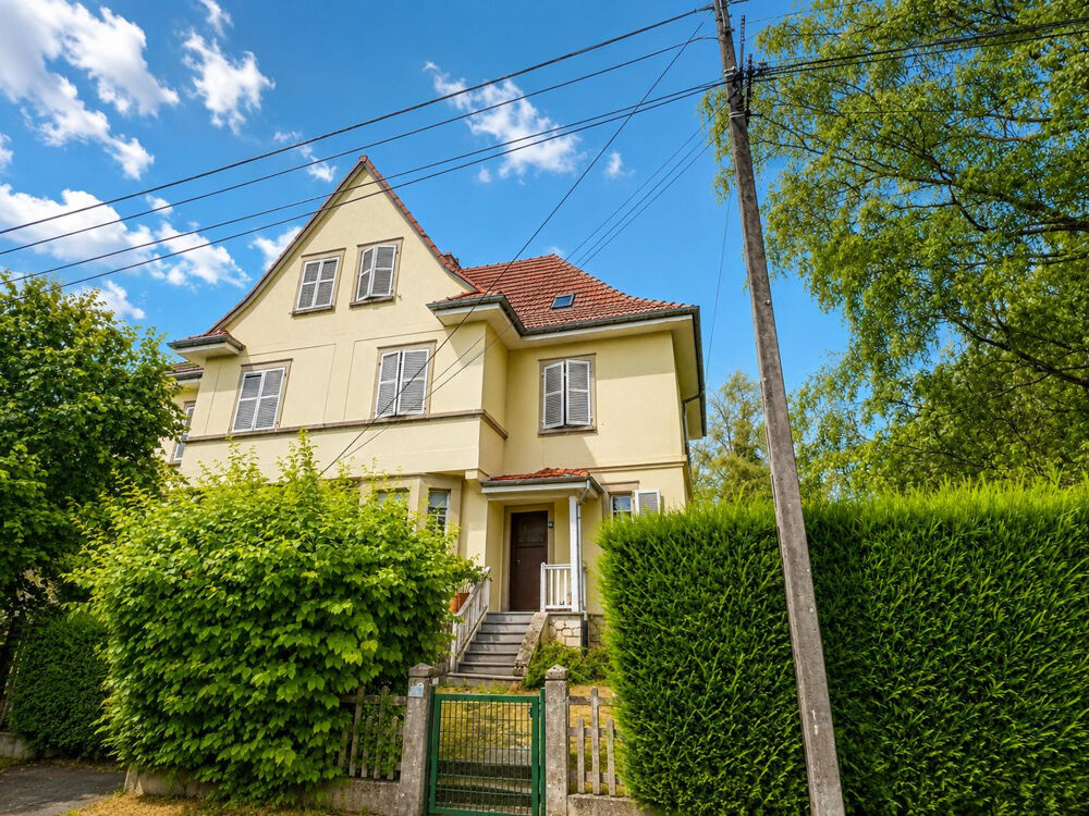 MAISON MITOYENNE DE CARACTERE - 180M2 - 6 ARES - 3 CHAMBRES - BUREAU - SARRALBE - 157500€
