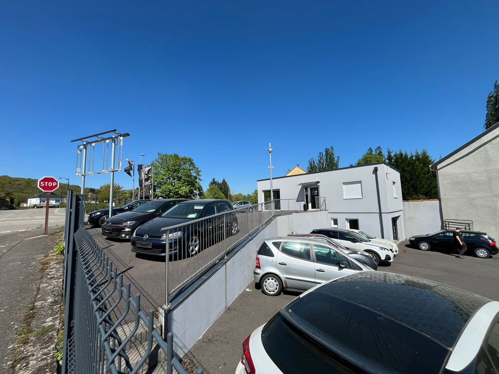   À vendre   Local commercial idéal pour activité de vente de véhicules d'occasion - 243000€HT 