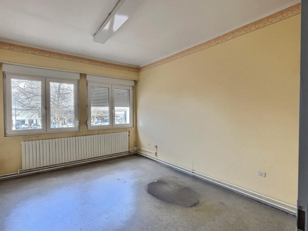   À LOUER - Bureau - 75 m2 - Zone de l'Europe à Forbach Forbach