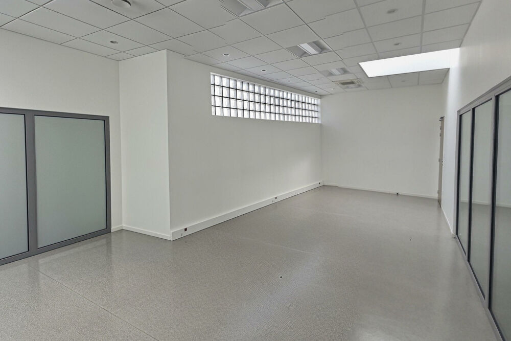   Bureaux à louer   790 m2   Metz Centre Metz
