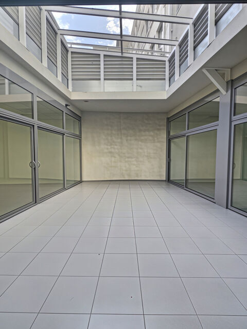   Bureaux à louer   790 m2   Metz Centre 