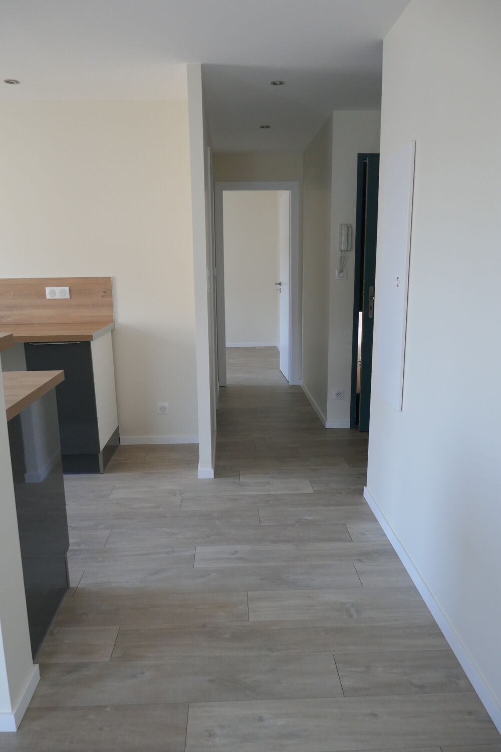 Location Appartement Appartement T2 refait  NEUF de 50.2 m2 au 1er tage Seloncourt