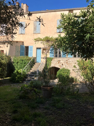  Maison � vendre 9 pi�ces 340 m�