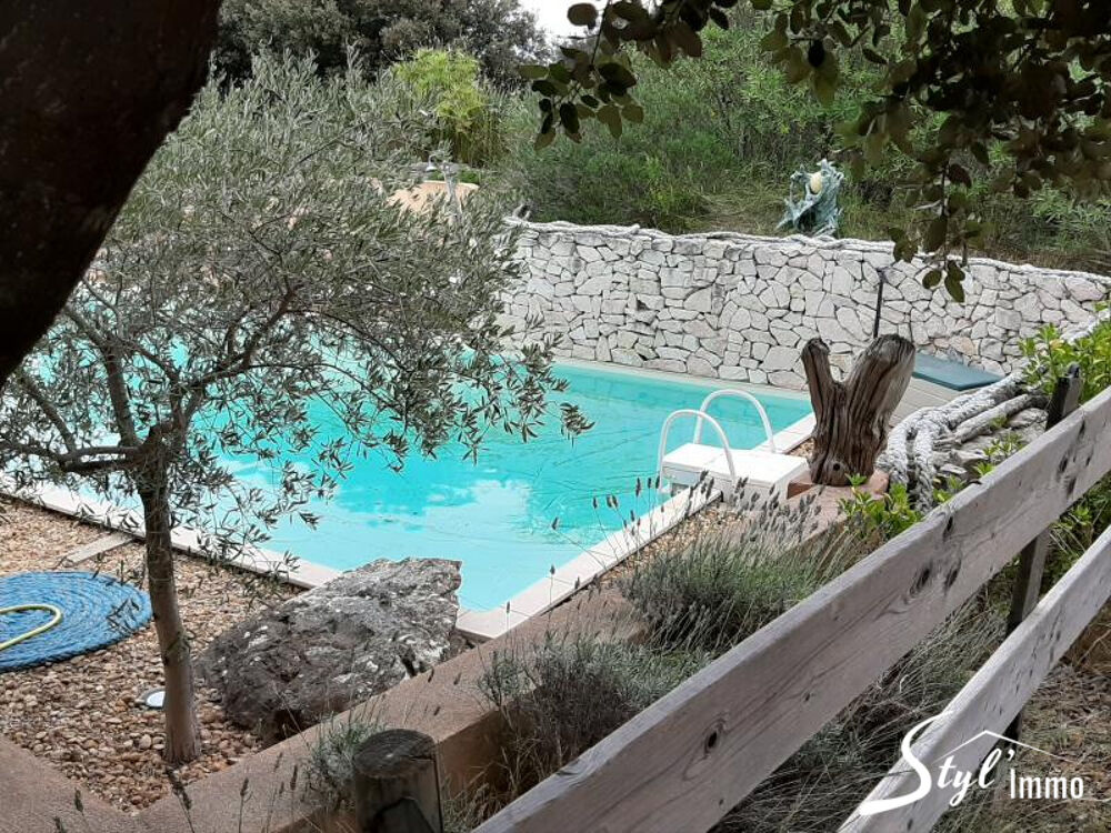 � vendre  Maison Saint-Gilles (30800)