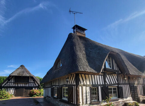   MAGNIFIQUE  ENSEMBLE NORMAND EN CHAUME Maison - 7 pice(s) - 250 m