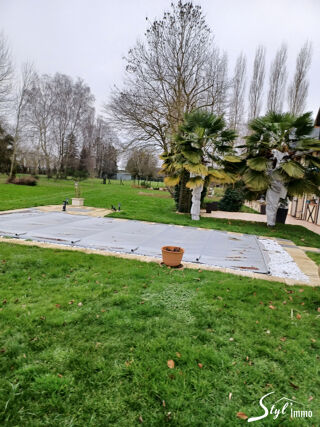  Maison  vendre 7 pices 240 m