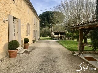  Proprit/chteau  vendre 8 pices 350 m