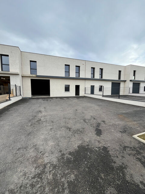 Local d'activité 184m2 neuf 1500 38230 Tignieu jameyzieu