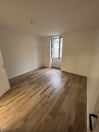  Maison � louer 2 pi�ces 55 m� Villebois