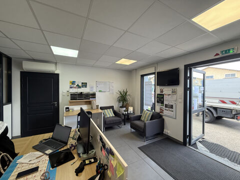 Local commercial / Bureaux de 292,55 m2 - Tignieu-Jameyzieu 384000 38230 Tignieu jameyzieu