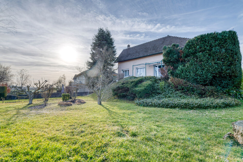 Maison familiale de caractère 160 m2 Sous-sol complet Terrain 895 m2