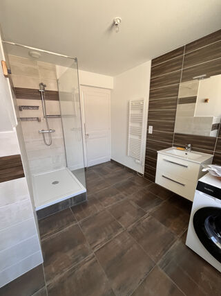  Appartement à louer 2 pièces 57 m²