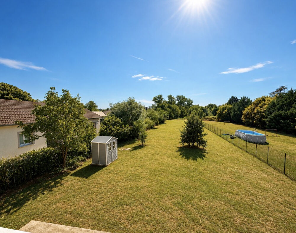 Maison T4 avec Grand jardin à Saint Romain de Jalionas