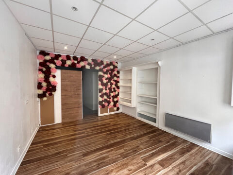 Local commercial id&eacute;alement situ&eacute; &agrave; Cr&eacute;mieu 500 38460 Cremieu