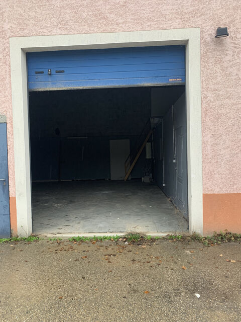 Entrepôt 123 m2 avec partie bureau 1200 38460 St romain de jalionas