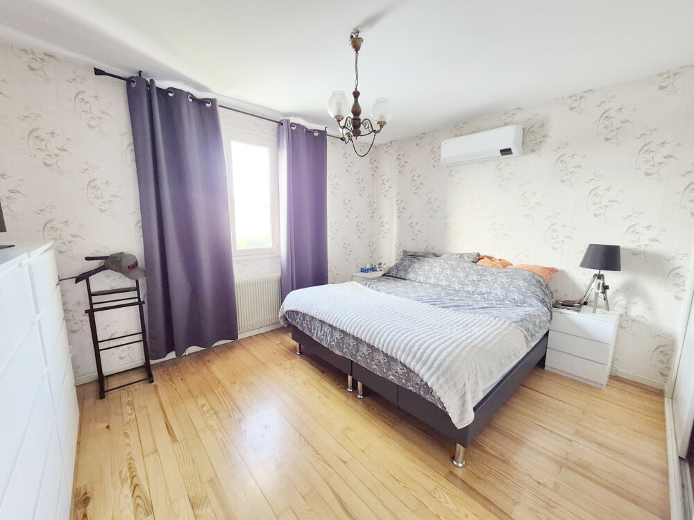 Vente Maison Maison familiale 296 m2   Piscine   2 logements   Secteur recherché Cremieu
