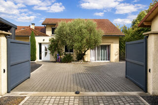  Maison à vendre 9 pièces 265 m²