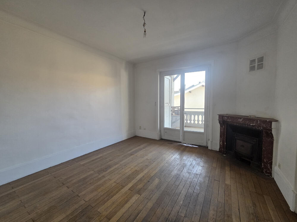 Nivolas-Vermelle - plateau de 30m2