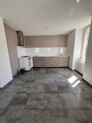  Appartement à louer 2 pièces 57 m²