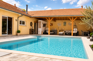 Maison 9 pièces 265 m² · à La Côte-Saint-André · 265 m² · 849 900 €