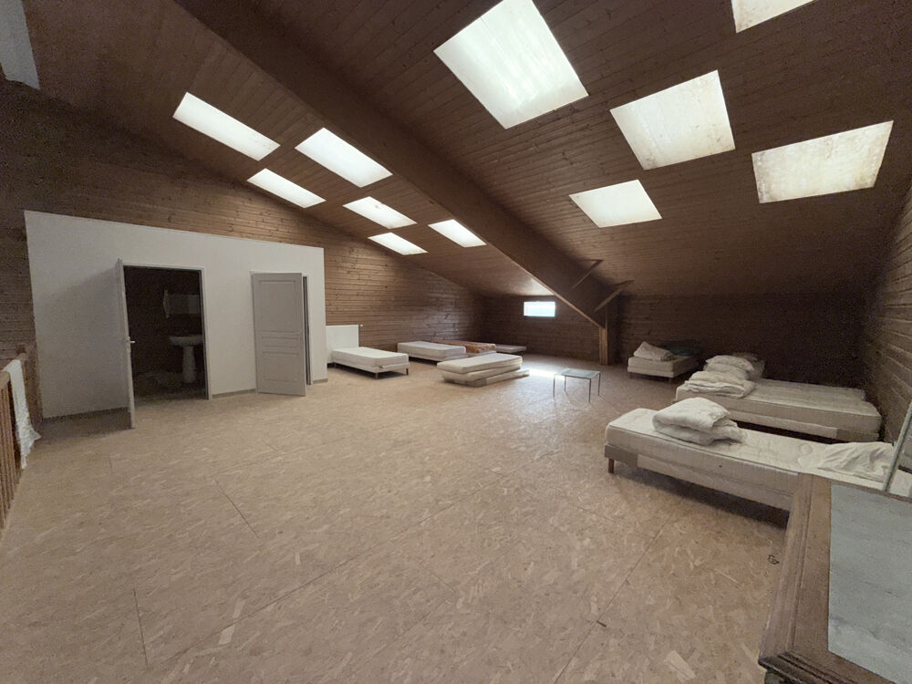 HARAS MEYRIE 2 PIÈCES 49358 M2
