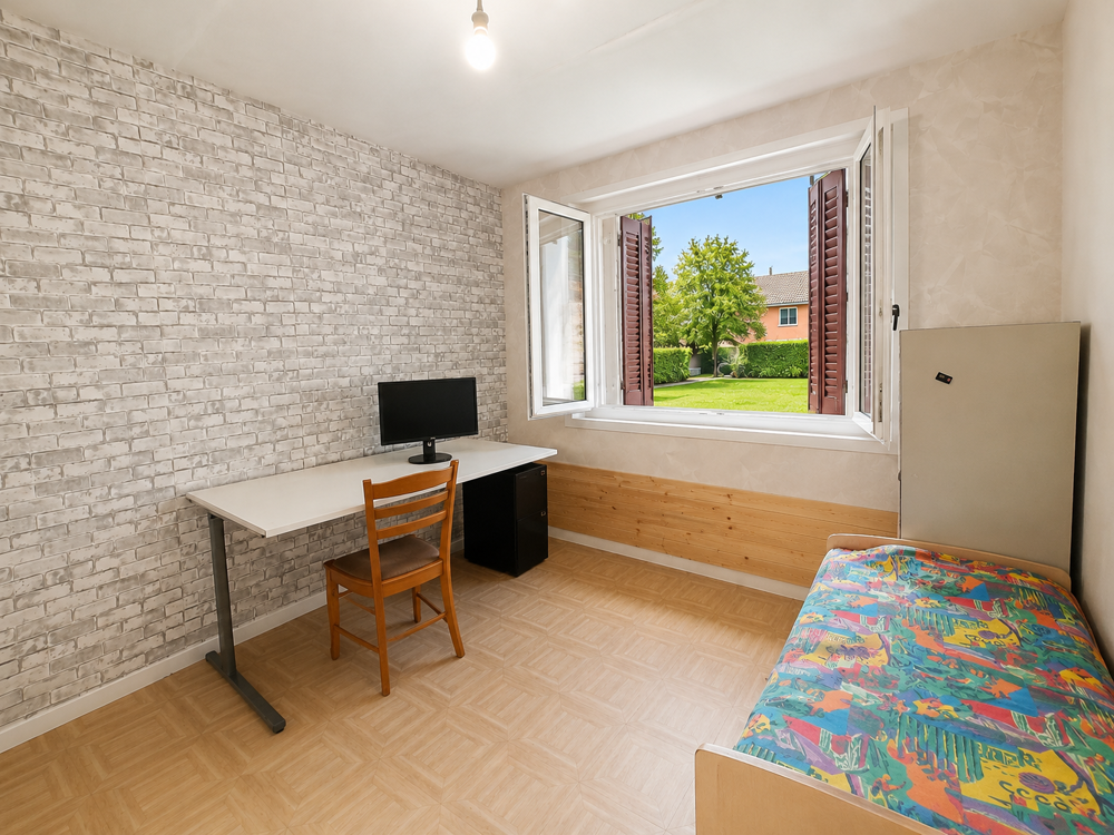 Tignieu secteur village, hors lotissement, Maison T3 avec grand jardin