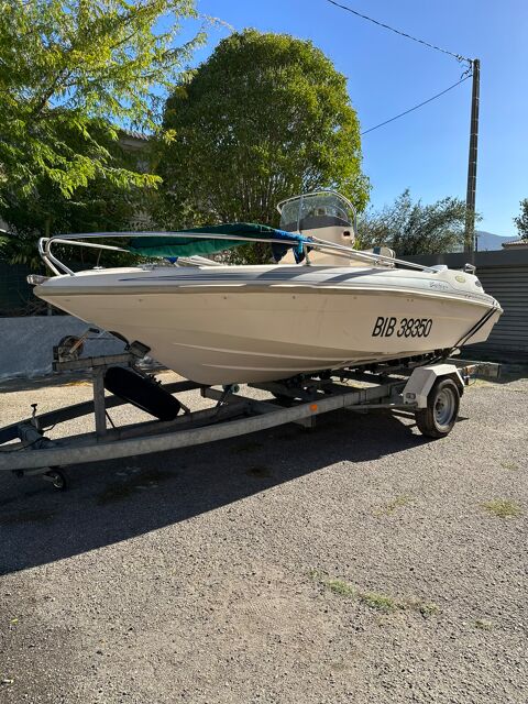 Bateaux &agrave; moteur Vedette - Yacht - Offshore 2003 occasion Frejus 83600