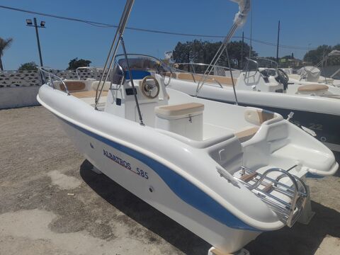 Bateaux à moteur Vedette - Yacht - Offshore 2025 occasion Frejus 83600