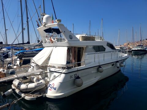 Bateaux &agrave; moteur Vedette - Yacht - Offshore 1999 occasion Frejus 83600