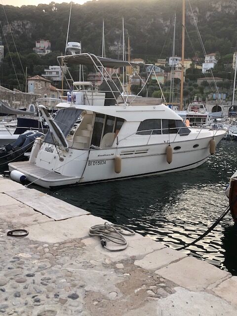 Bateaux &agrave; moteur Vedette - Yacht - Offshore 2006 occasion Frejus 83600