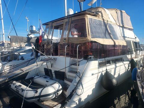 Bateaux &agrave; moteur Vedette - Yacht - Offshore 1996 occasion Frejus 83600