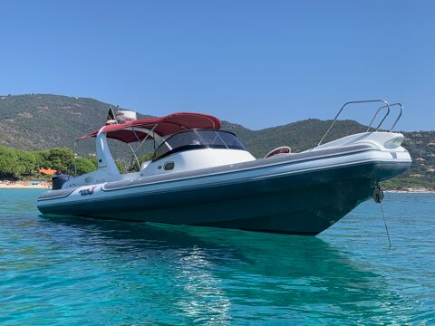 Bateaux &agrave; moteur Pneumatique - Semi-rigide 2011 occasion Frejus 83600