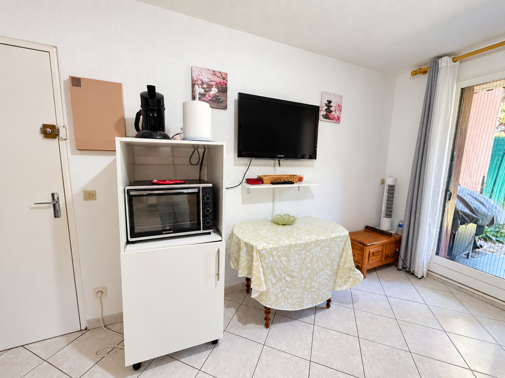 Location Appartement À louer à l'année   T2 meublé avec grand extérieur   Argelès-sur-Mer Plage Nord Argeles sur mer