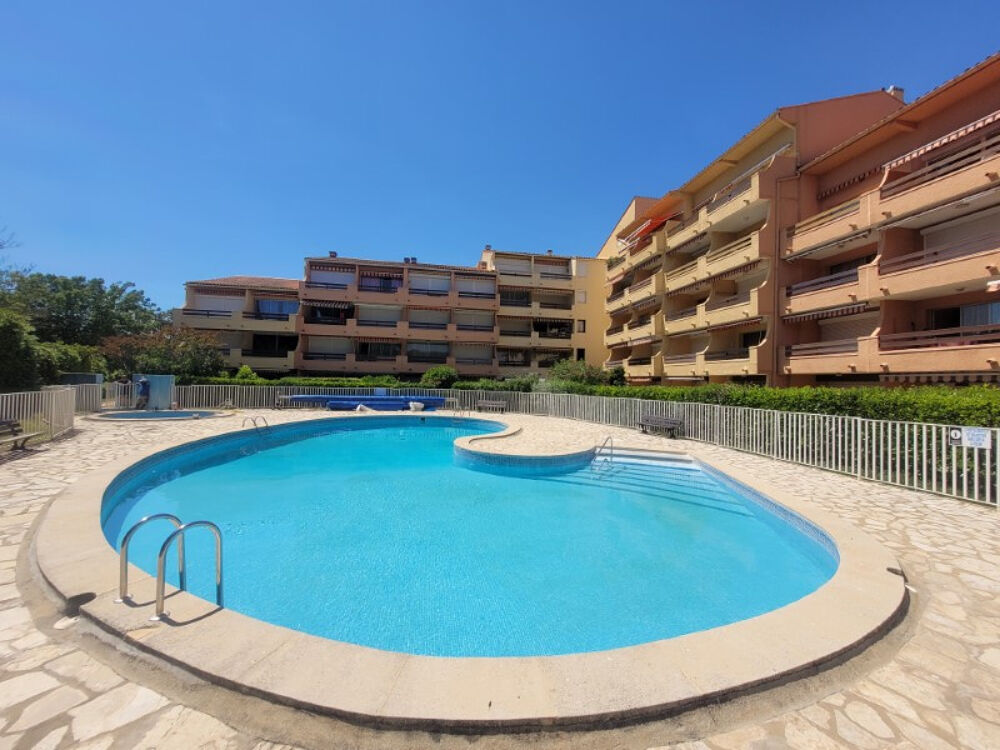 Vente Appartement Résidence avec Piscine, Ascenseur, Studio Loggia 20,08m2 Carrez Loggia Parking Argeles sur mer