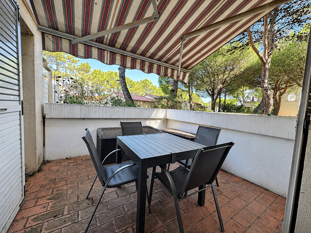 EN EXCLUSIVITÉ Appartement T2 rénové avec garage à deux pas de la plage !