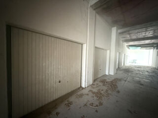  Parking / Garage à vendre 30 m²