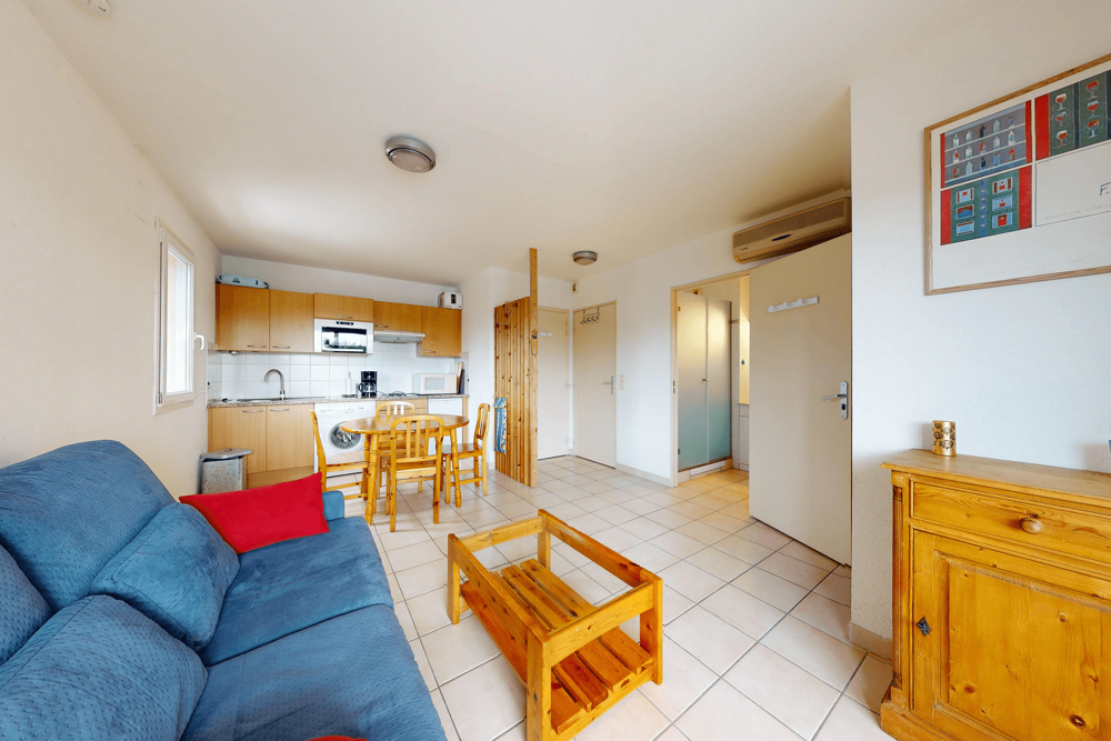 À deux pas de la plage T2 de 32m2 avec balcon, climatisation et vue sur les Albères !
