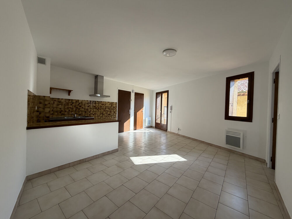 Location Appartement À LOUER À L'ANNÉE   T2 NON MEUBLÉ   CENTRE-VILLE D'ARGELÈS-SUR-MER Argeles sur mer