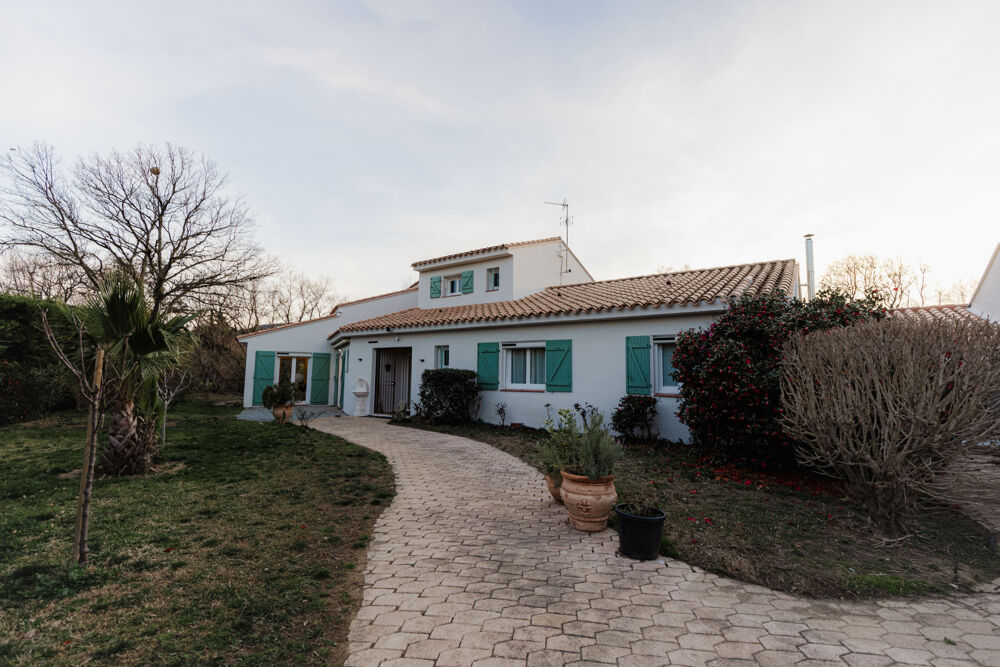 � vendre  Maison Montesquieu-des-Alb�res (66740)