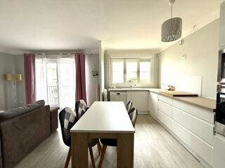  Appartement  vendre 4 pices 76 m