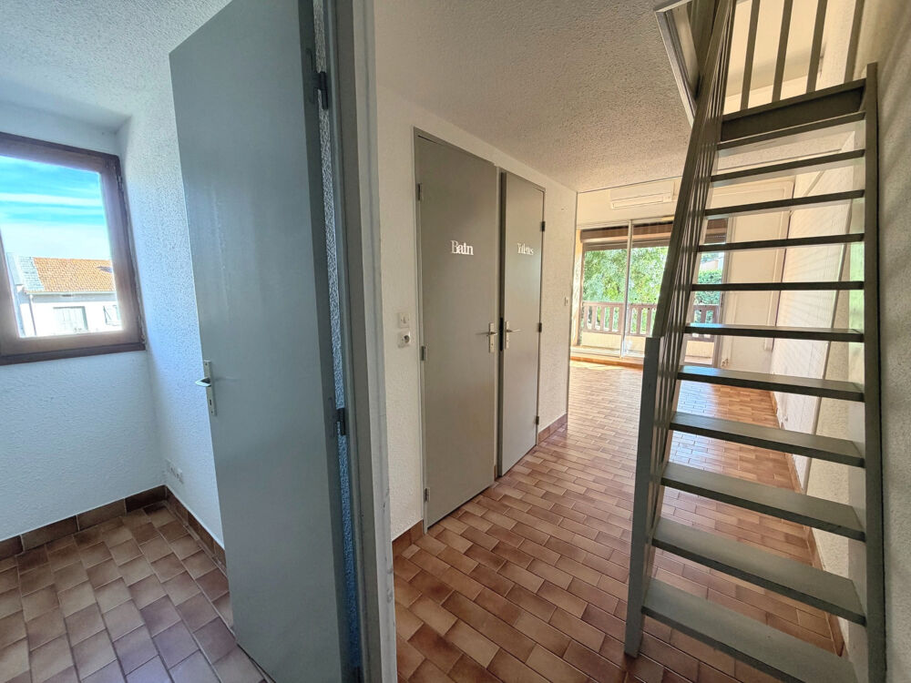 Location Appartement Appartement non meublé climatisé avec mezzanine, loggia et piscine   Argelès-Plage Argeles sur mer