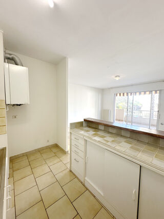  Appartement à louer 2 pièces 45 m²