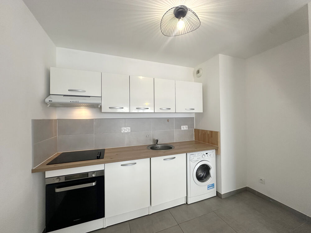 Location Appartement APPARTEMENT T2 VIDE + PKS SOUS SOL AJACCIO STILETTO Ajaccio
