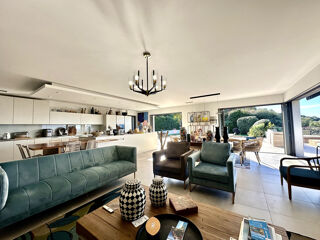  Maison � vendre 6 pi�ces 220 m�