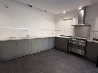  Maison � vendre 8 pi�ces 310 m�